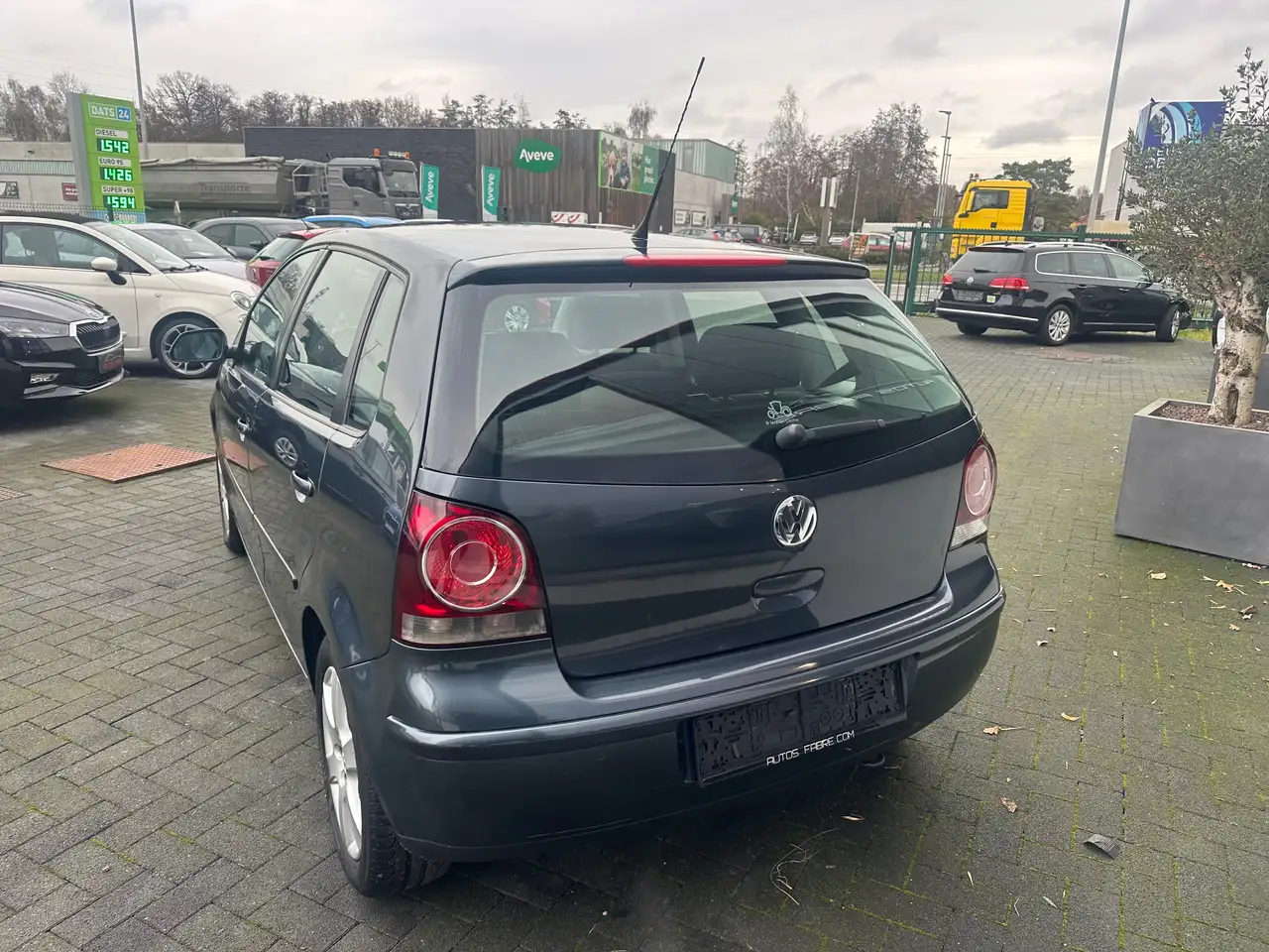 Volkswagen Polo - 5