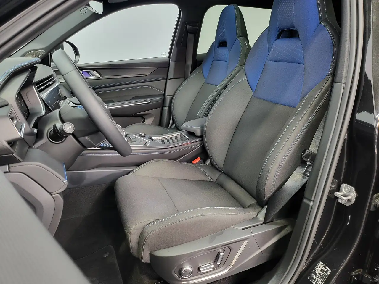 Lynk & Co 01 - 12
