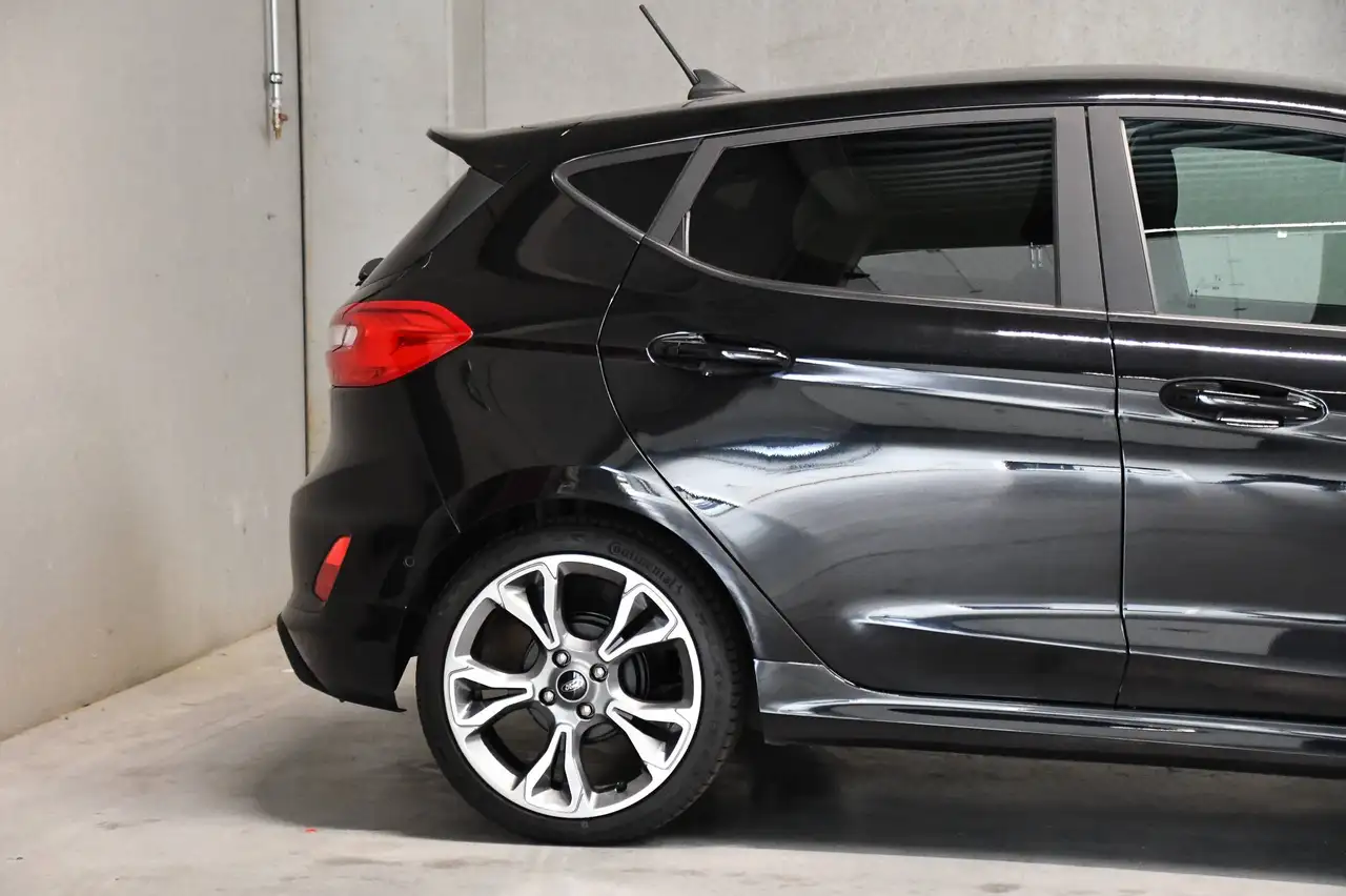 Ford Fiesta - 10