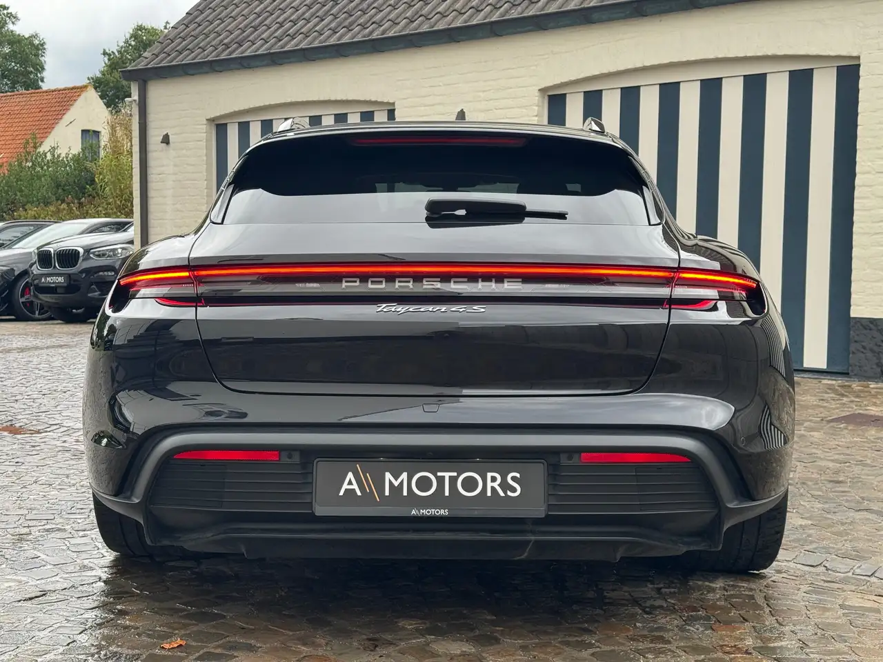 Porsche Taycan - 5