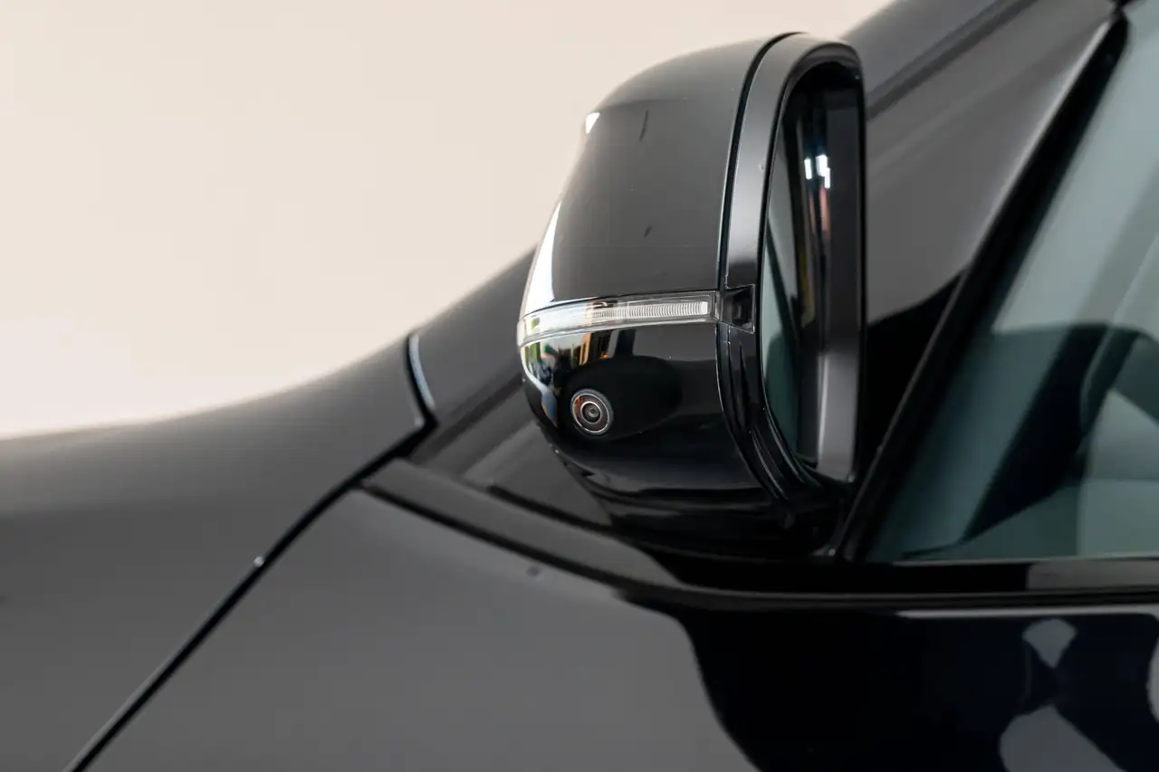 BMW iX3 - 11
