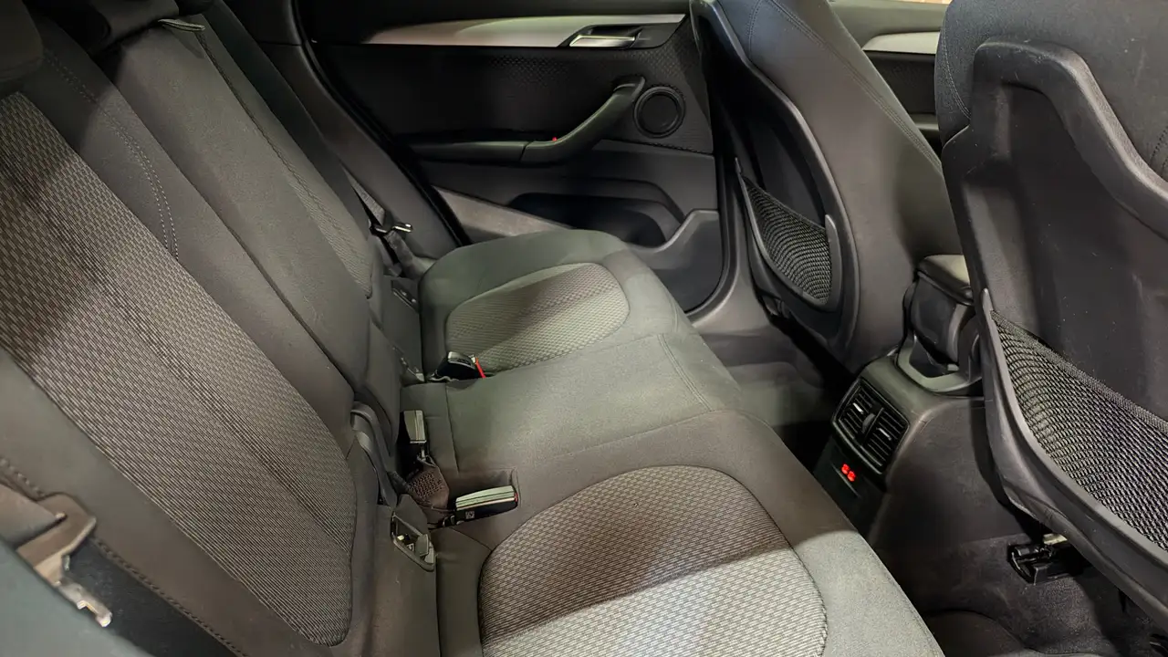 BMW X1 - 11