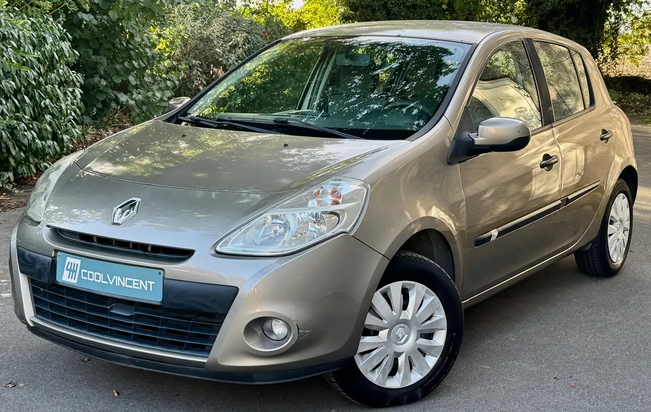 Renault Clio - 1