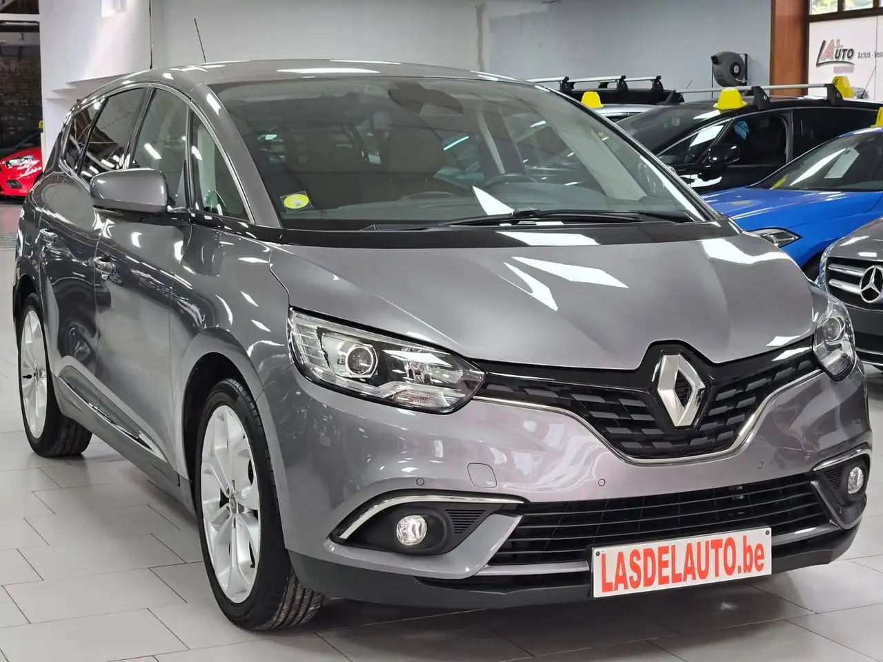 Renault Grand Scenic - 3