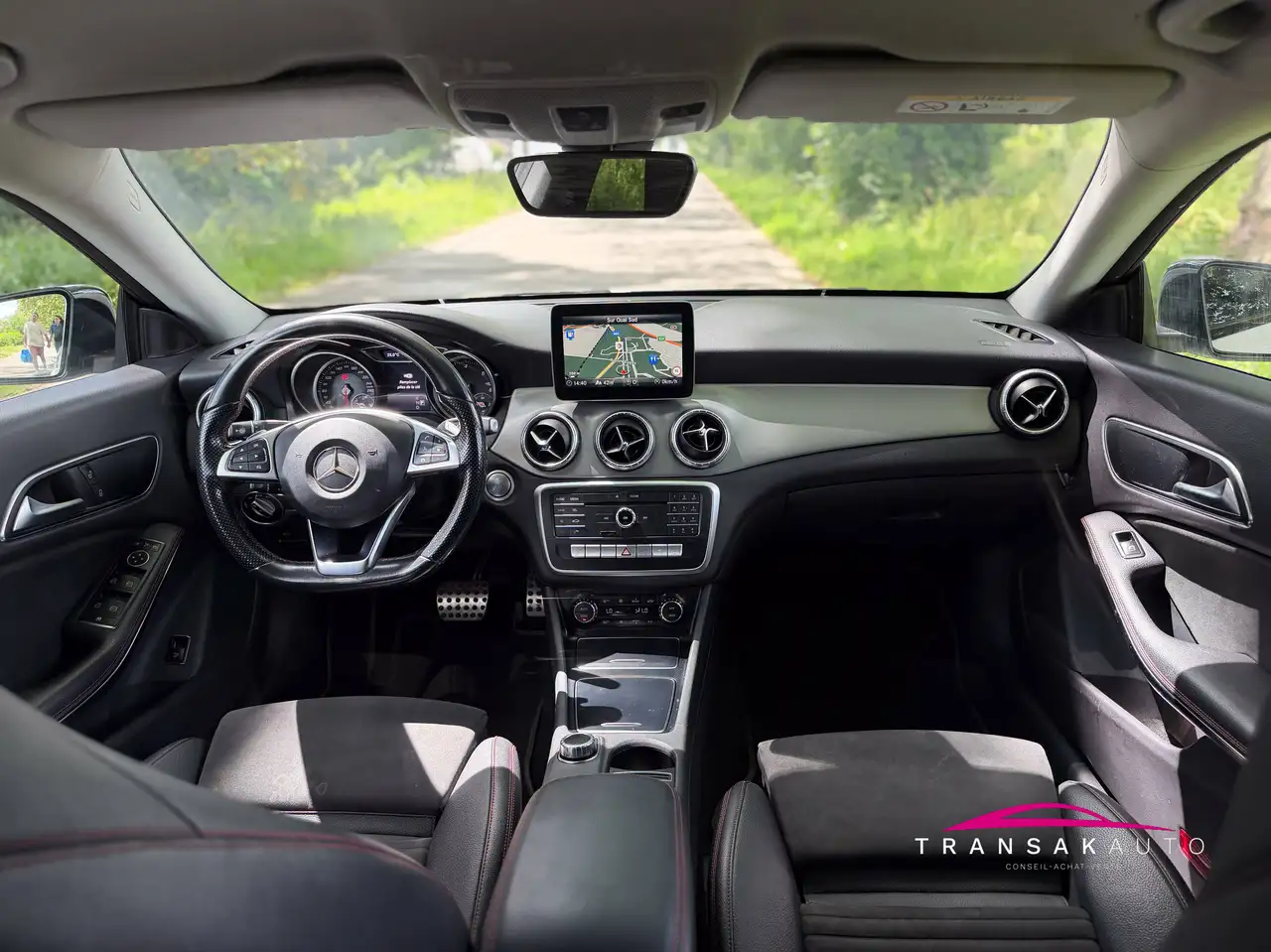 Mercedes-Benz CLA 200 - 8