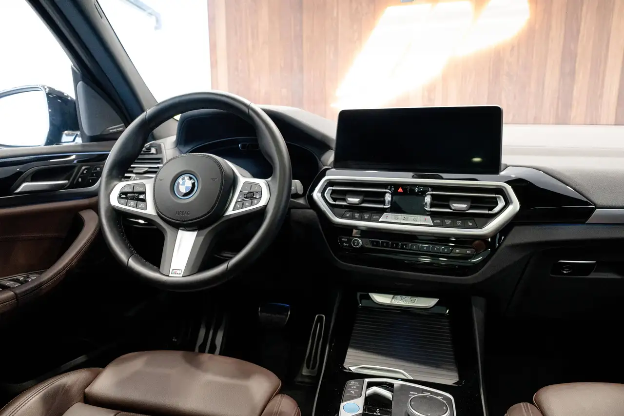 BMW iX3 - 3