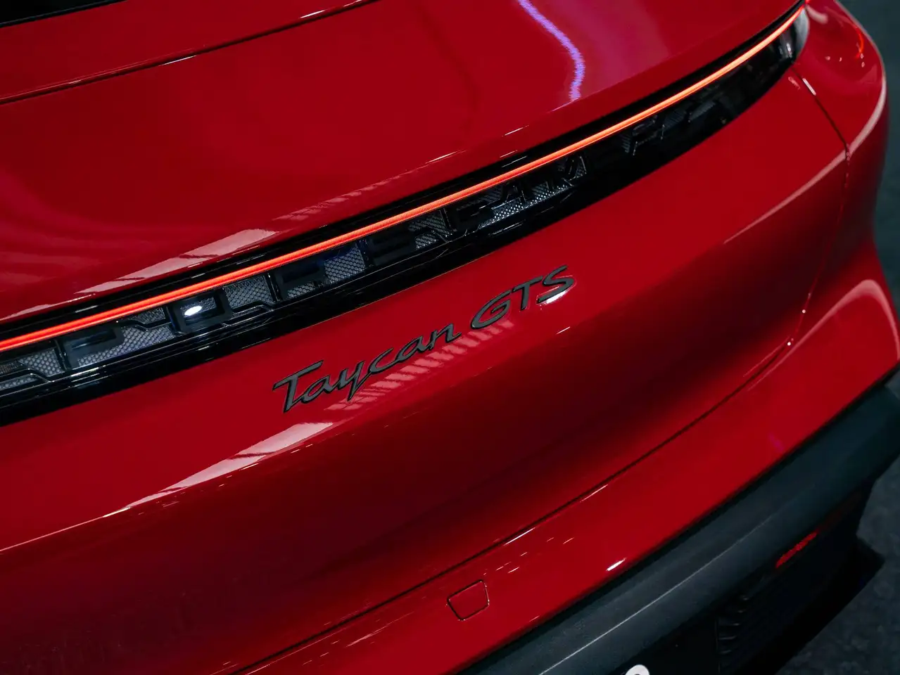 Porsche Taycan - 9