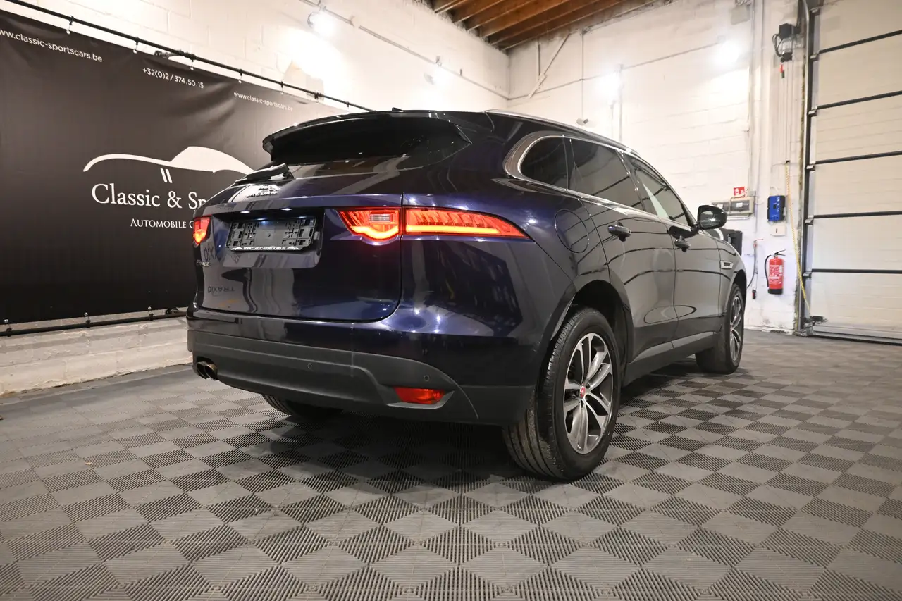 Jaguar F-Pace - 5