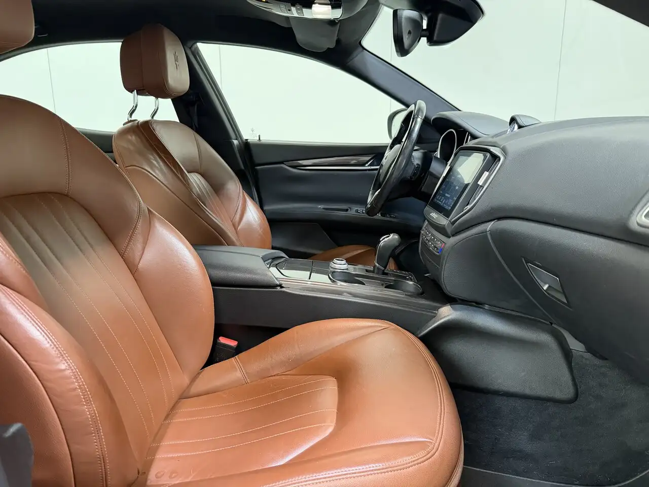 Maserati Ghibli - 2