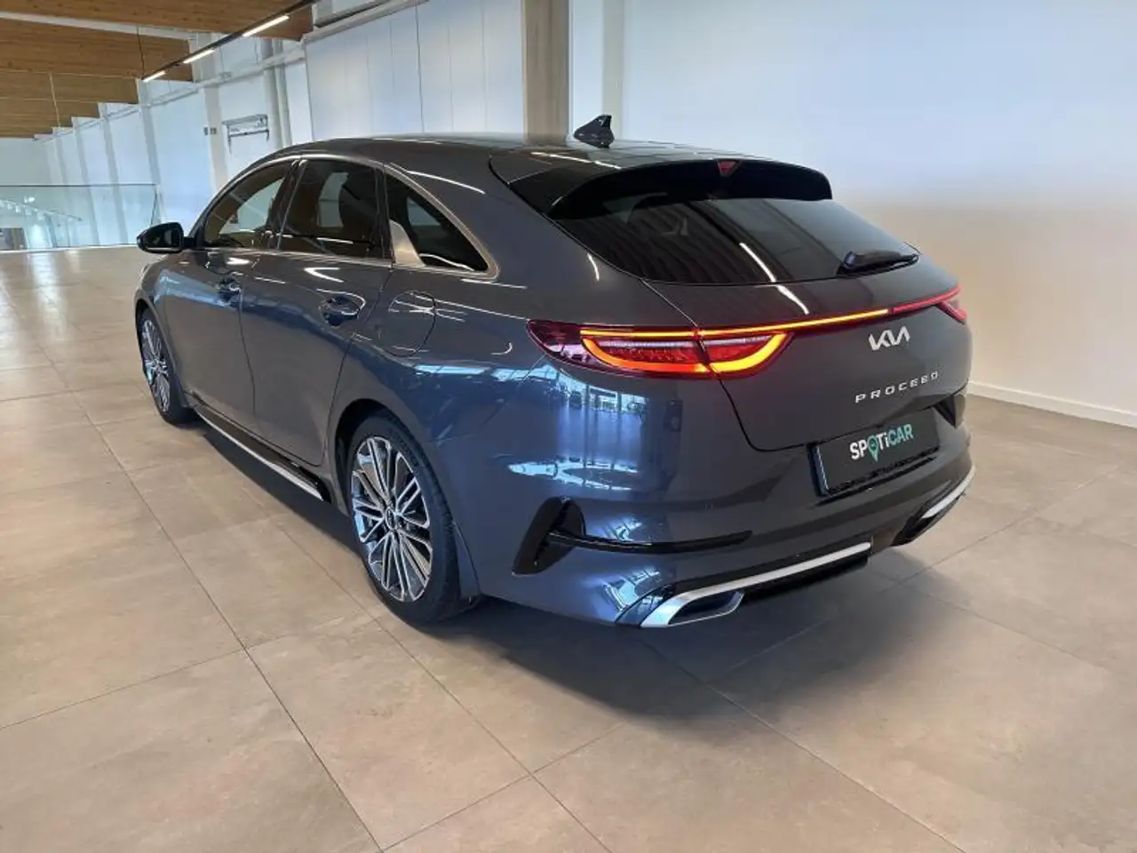 Kia ProCeed - 3