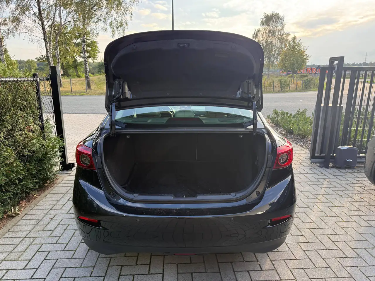 Mazda 3 - 8