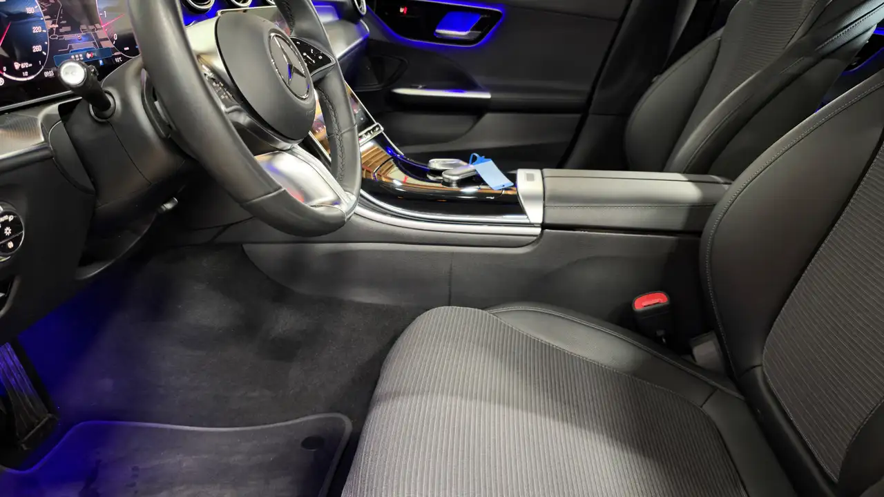 Mercedes-Benz C 200 - 8