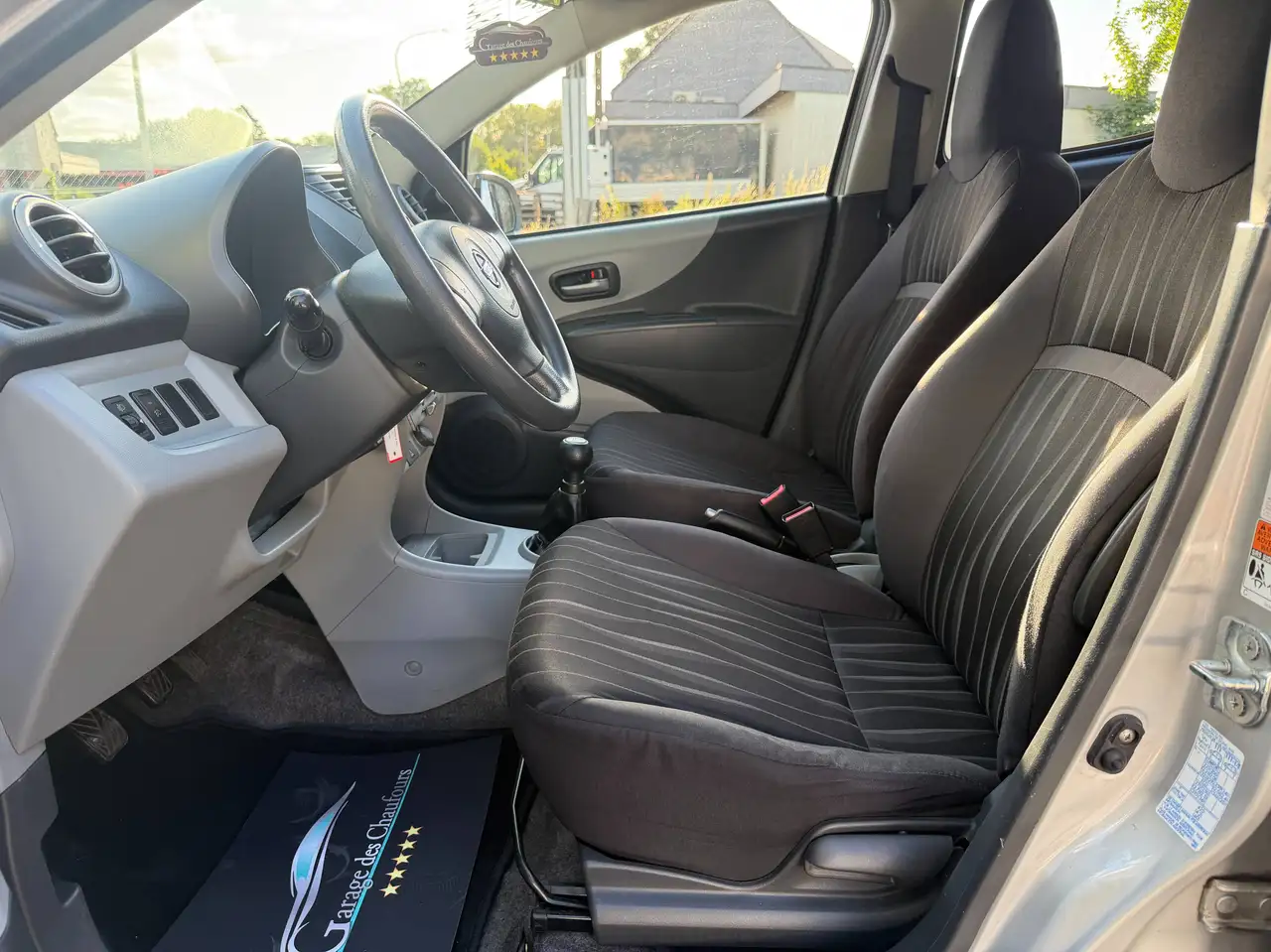 Nissan Pixo - 10