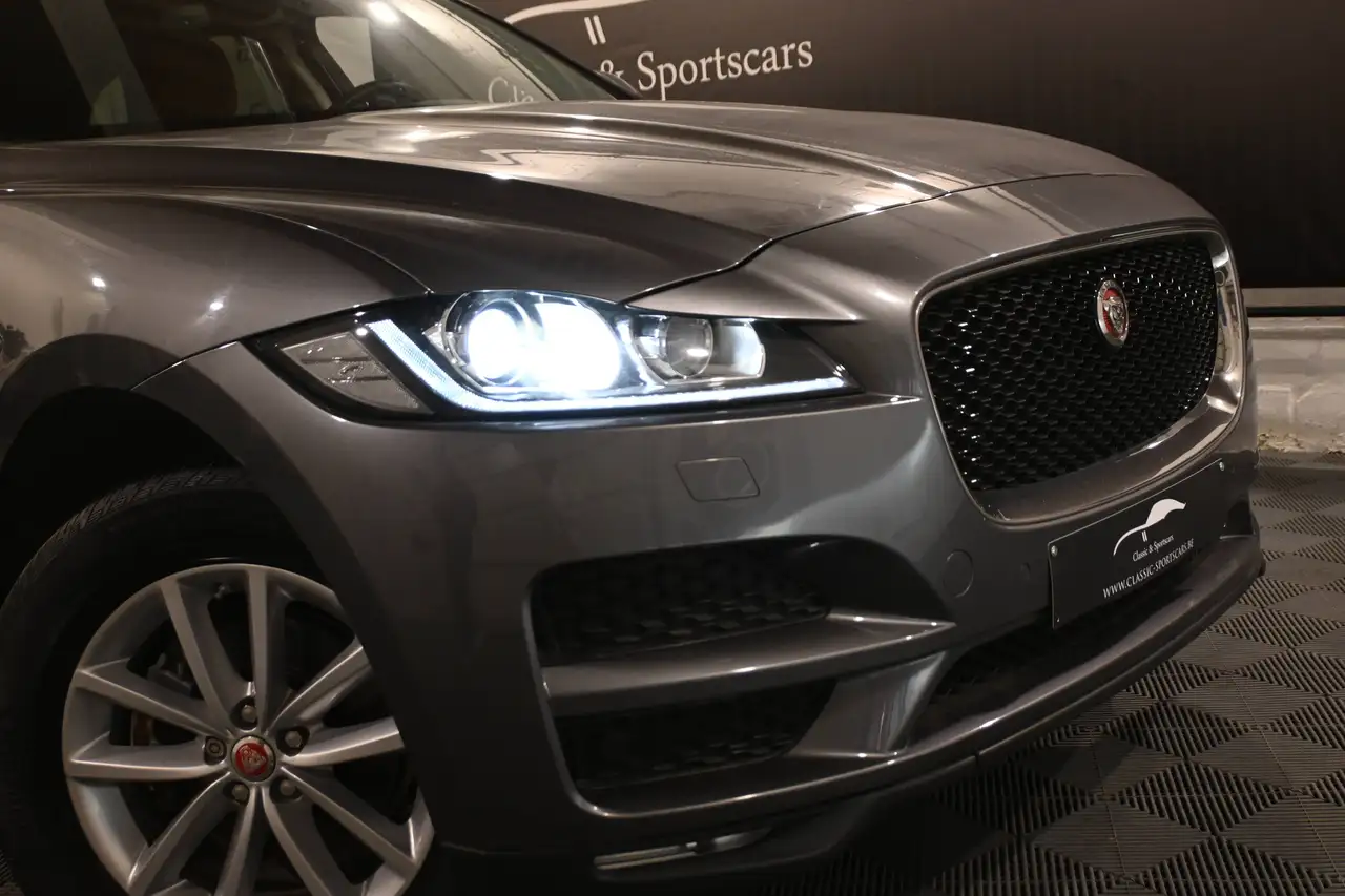 Jaguar F-Pace - 3