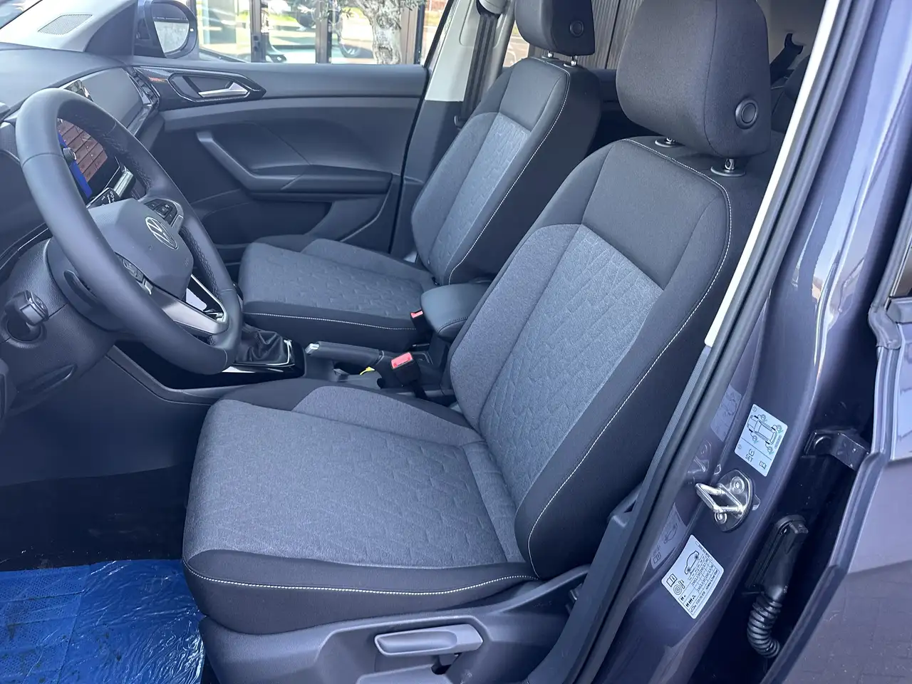 Volkswagen T-Cross - 10