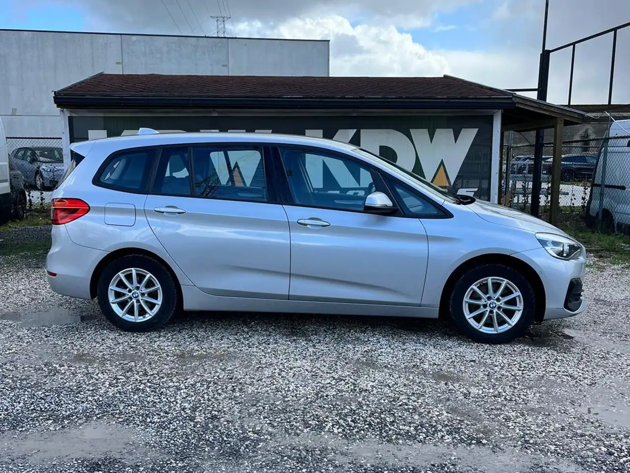 BMW 218