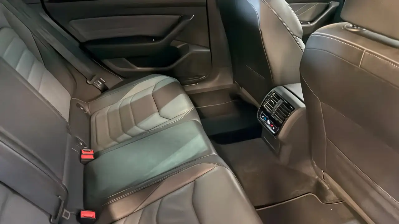 Volkswagen Arteon - 11