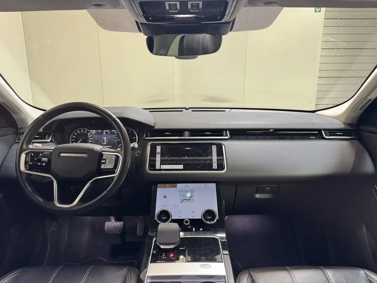 Land Rover Range Rover Velar - 11