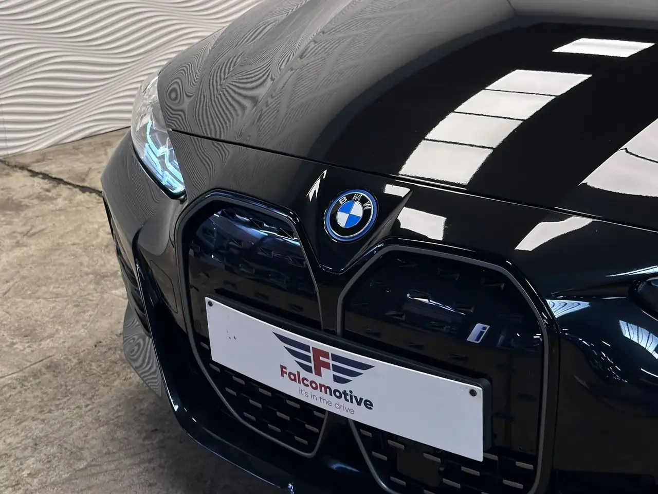 BMW i4 - 7