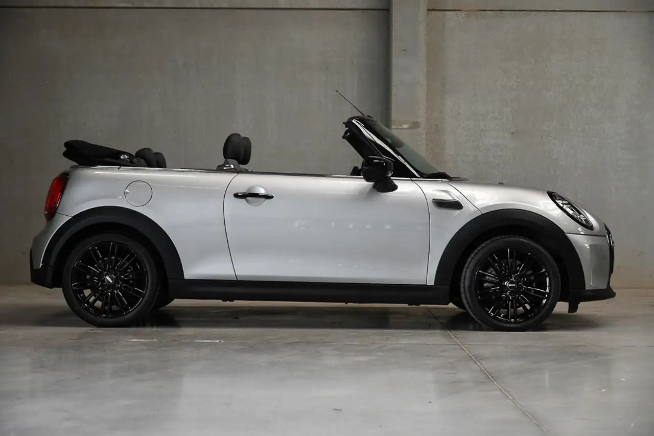 MINI Cooper Cabrio - 5
