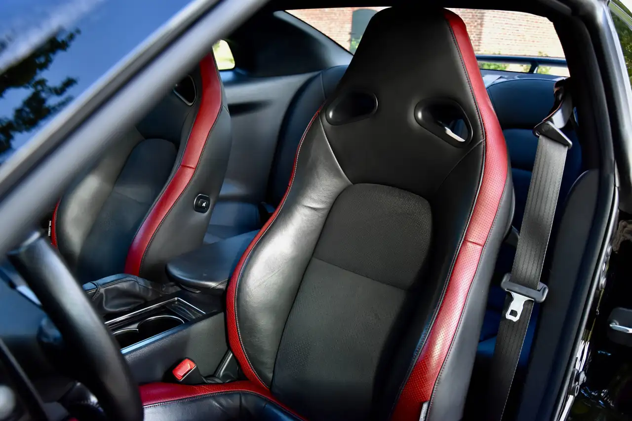 Nissan GT-R - 3