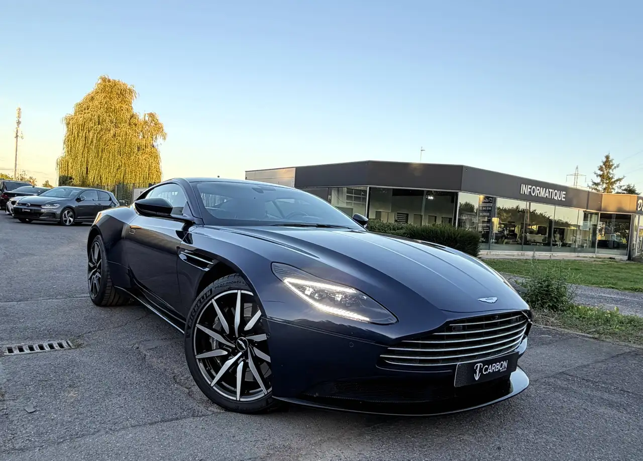 Aston Martin DB11 - 8