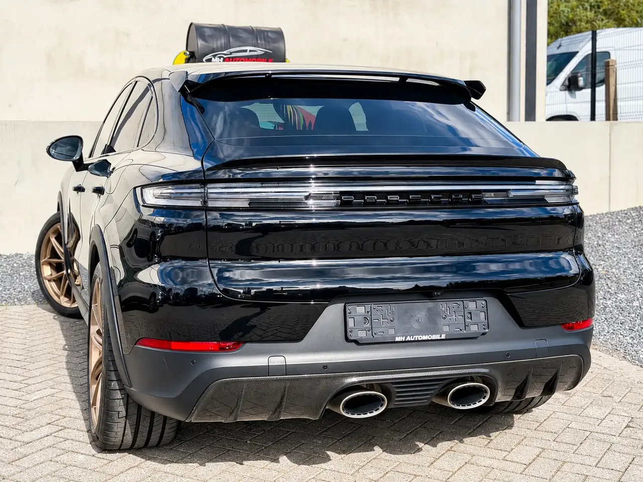 Porsche Cayenne - 6