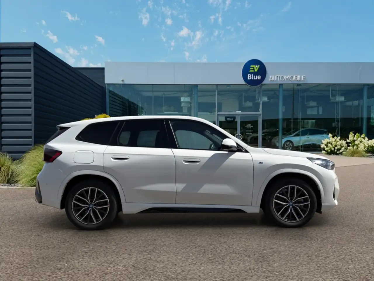 BMW iX1 - 7