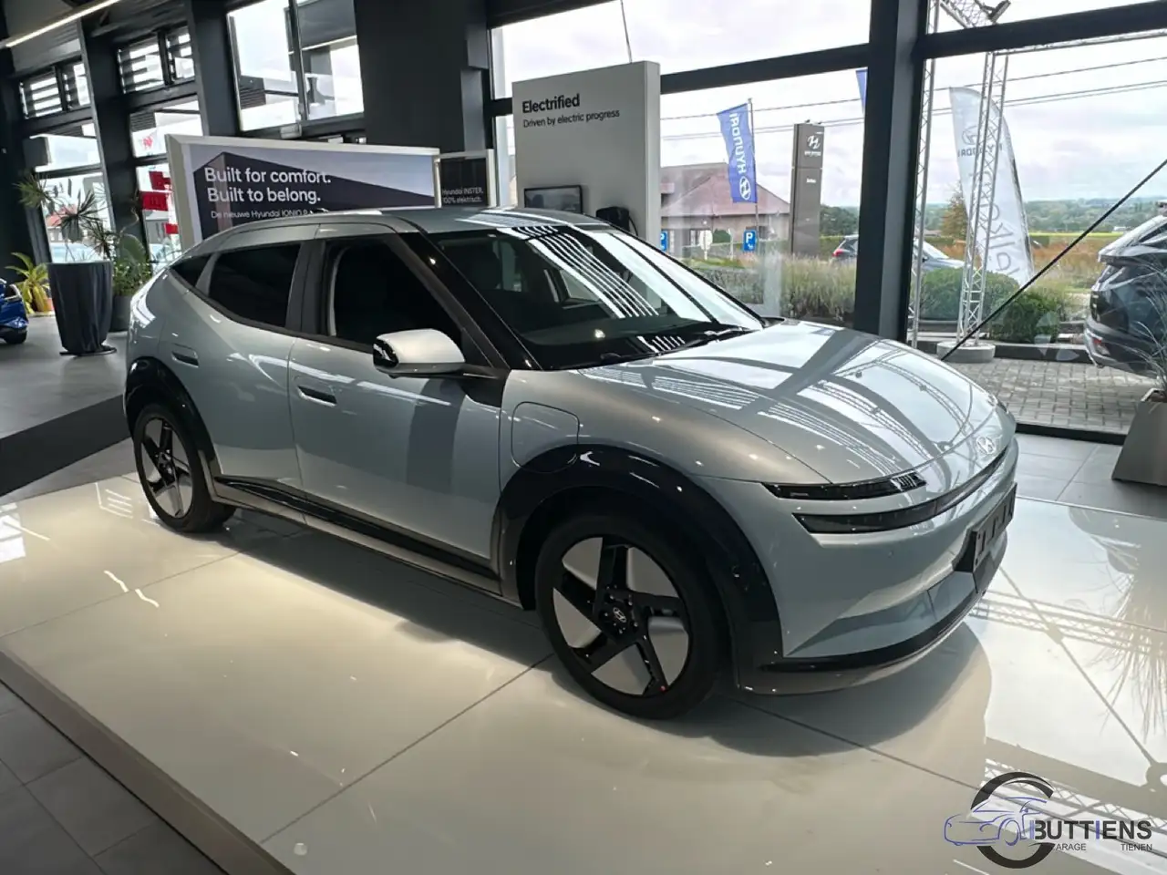 Hyundai IONIQ 3 - 7