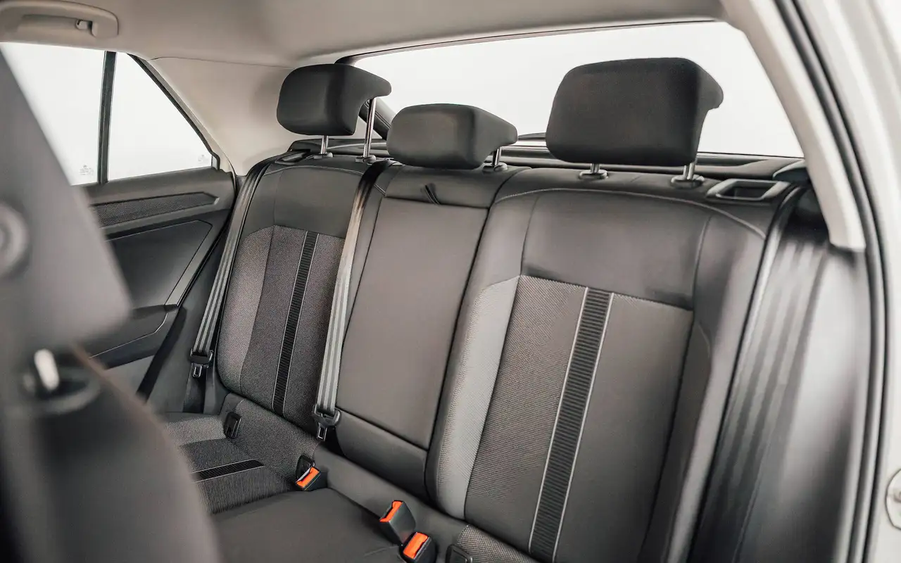 Volkswagen T-Roc - 9