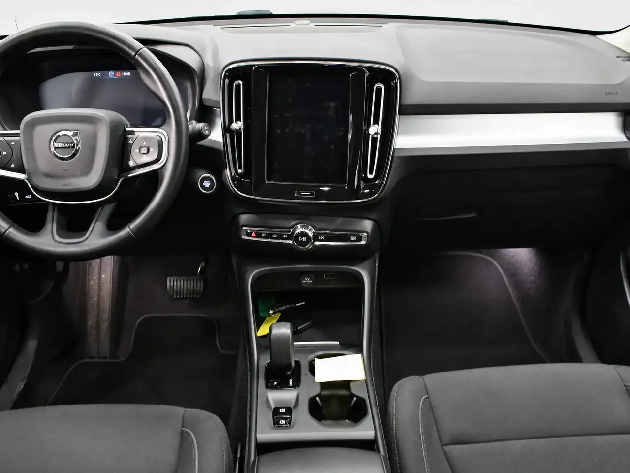 Volvo XC40 - 10
