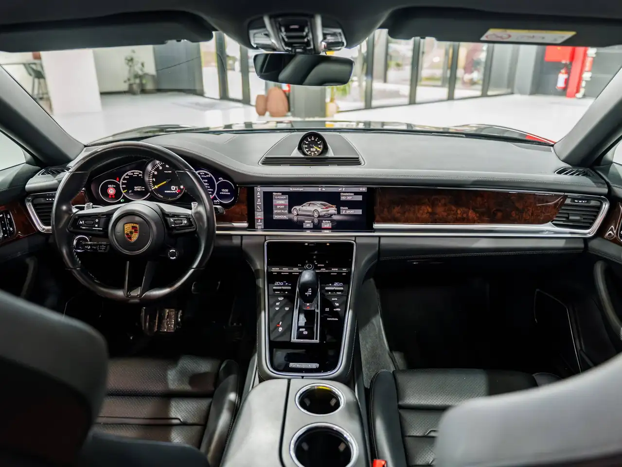 Porsche Panamera - 8