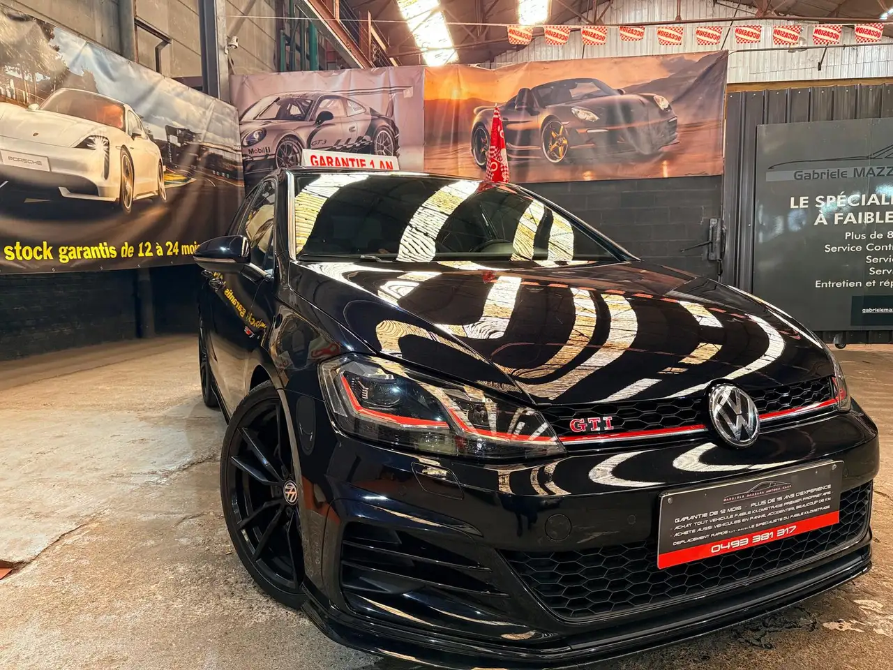 Volkswagen Golf - 2