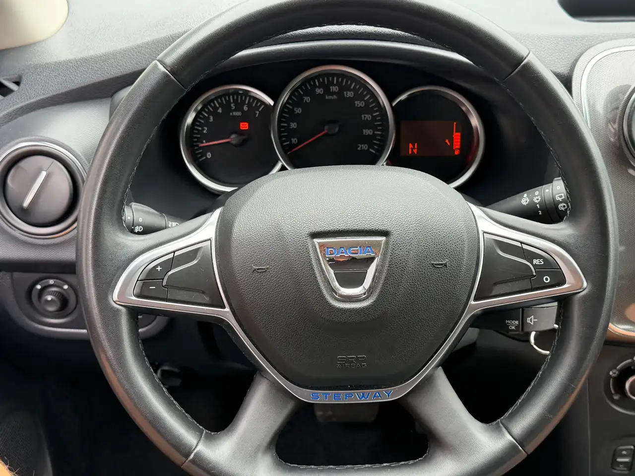 Dacia Sandero - 9