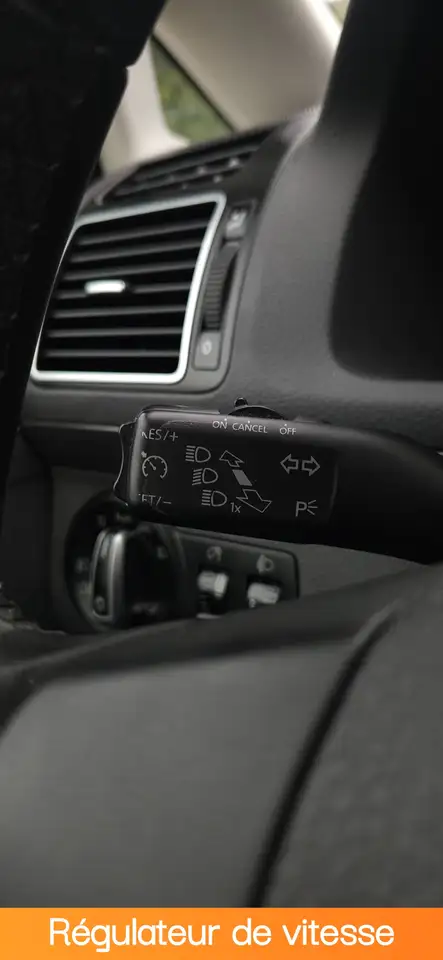 Volkswagen Touran - 12