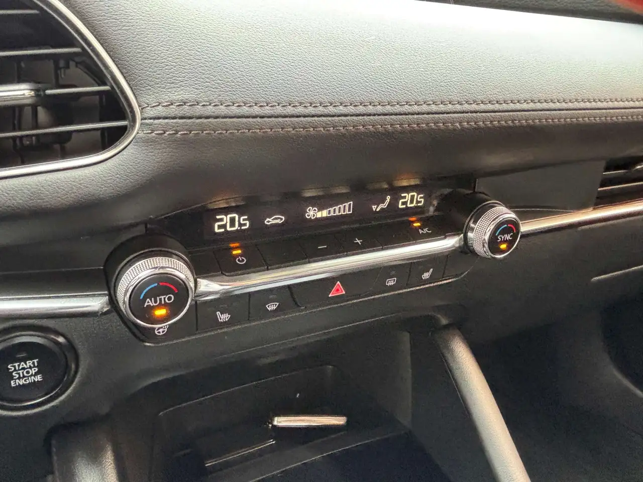Mazda 3 - 12