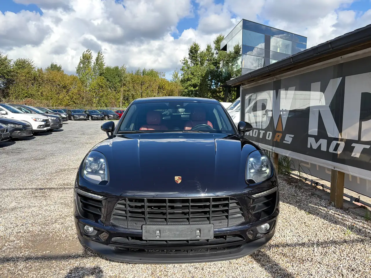 Porsche Macan - 2