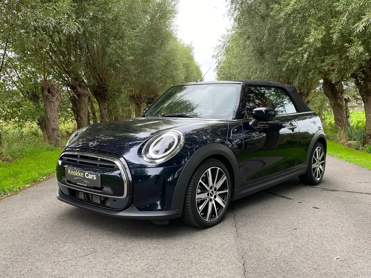 MINI Cooper Cabrio - 4