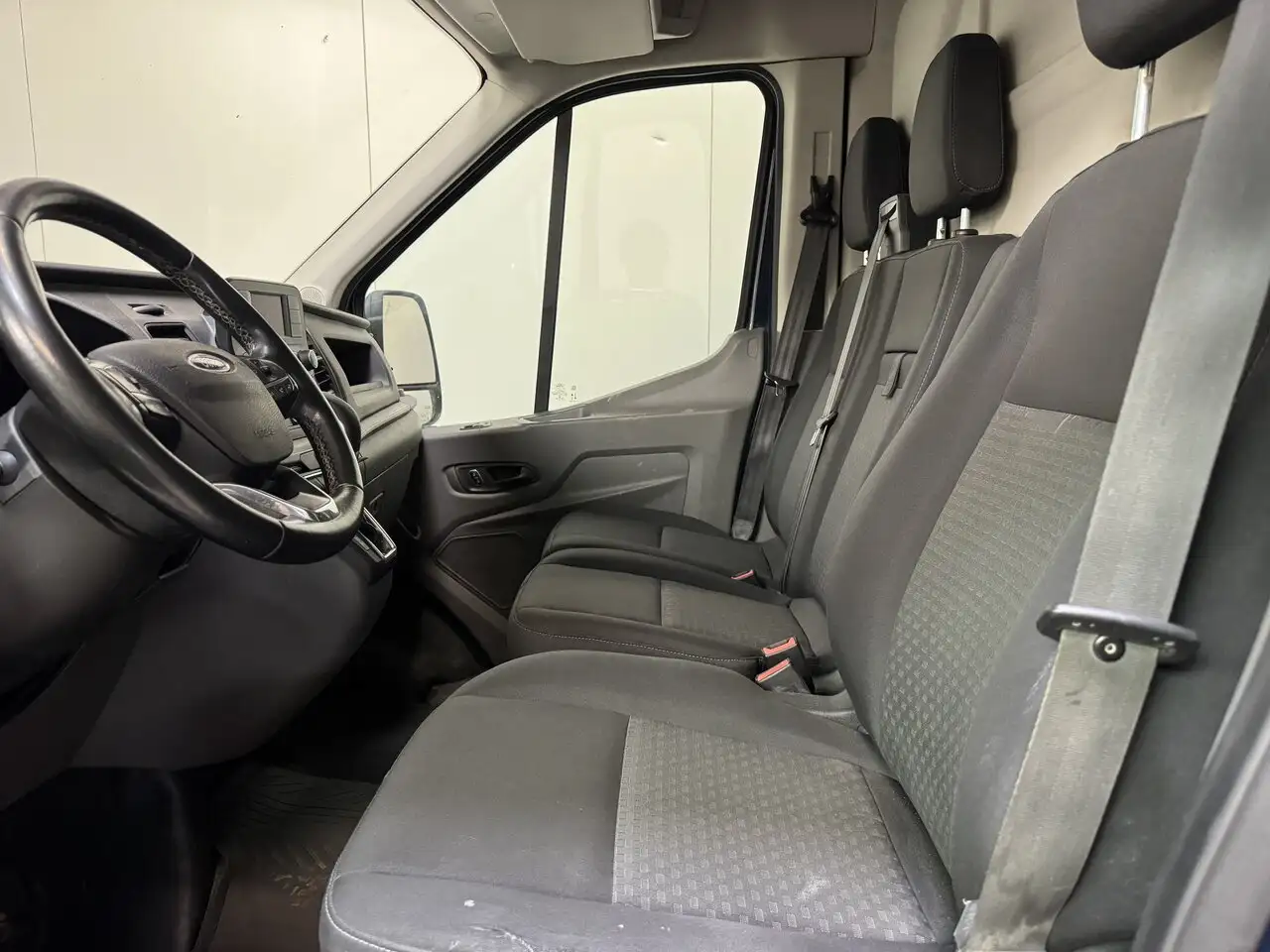 Ford Transit - 9