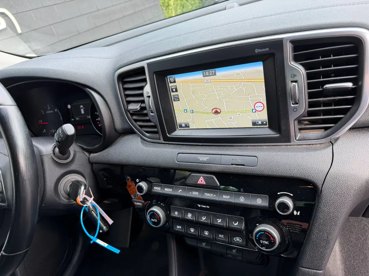 Kia Sportage - 12
