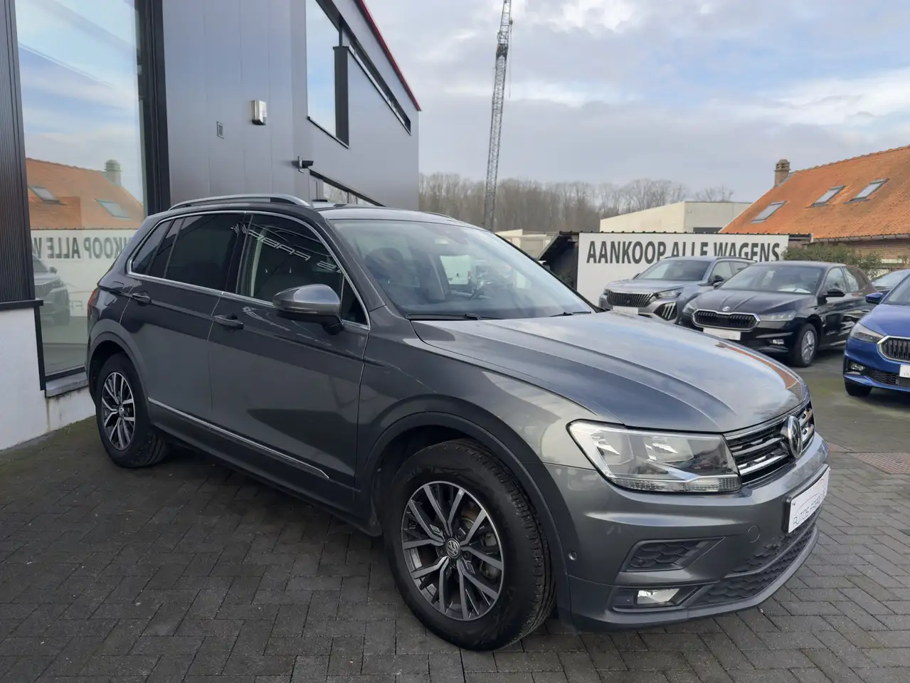 Volkswagen Tiguan - 3