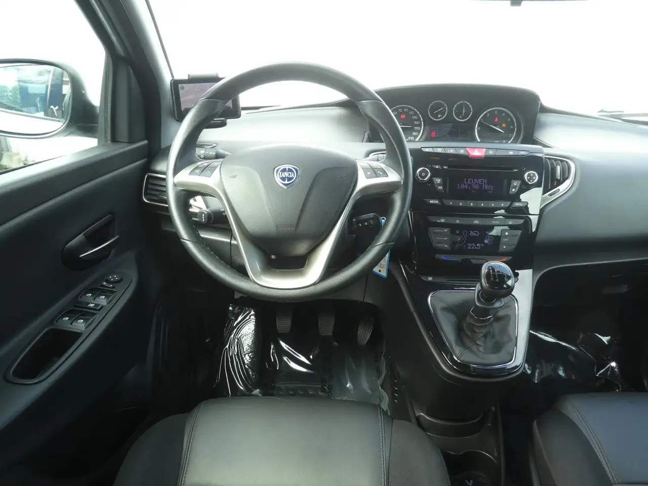 Lancia Ypsilon - 7