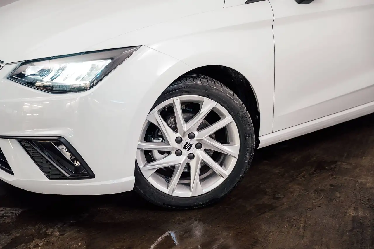 SEAT Ibiza - 5