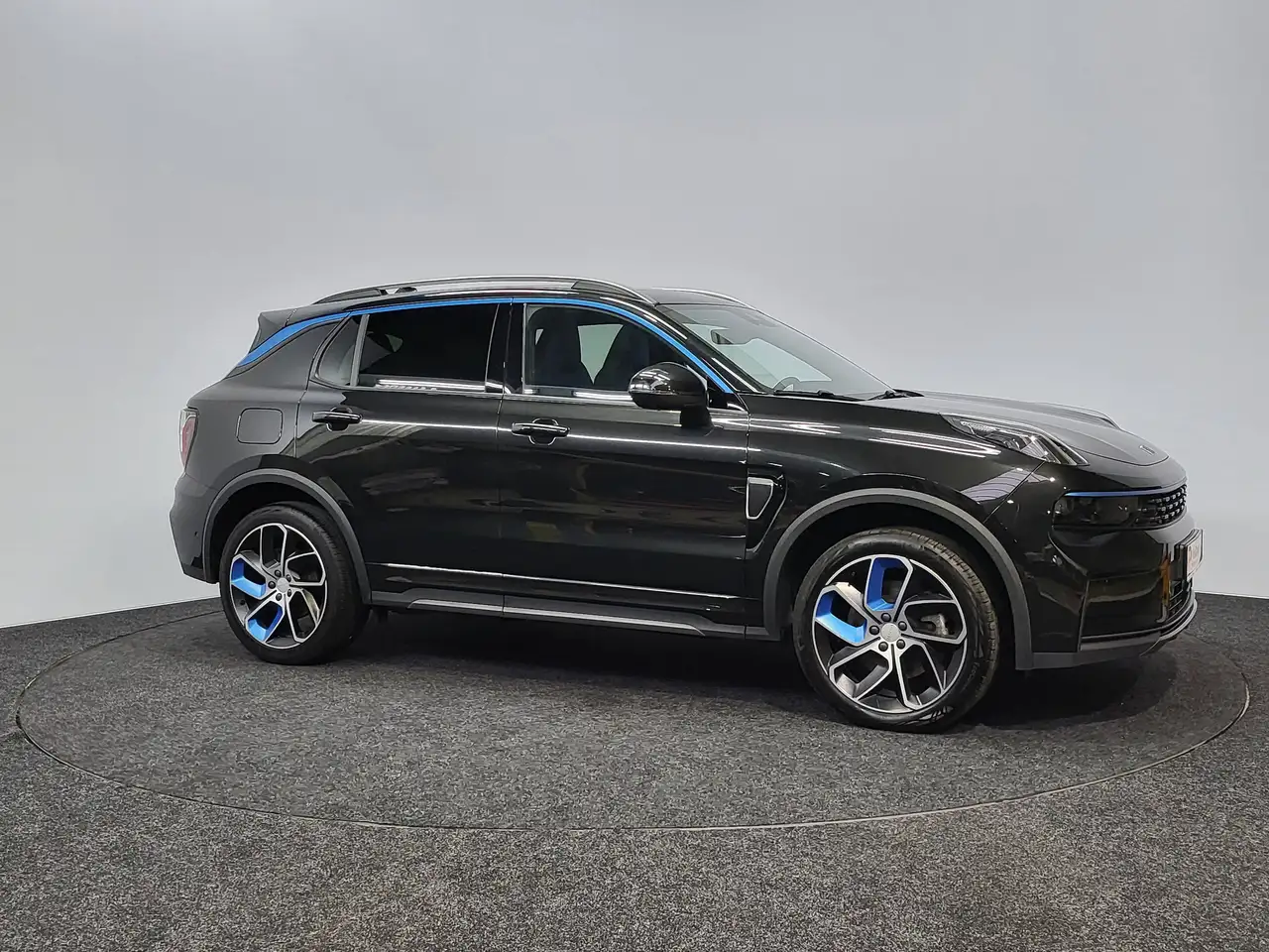 Lynk & Co 01 - 8