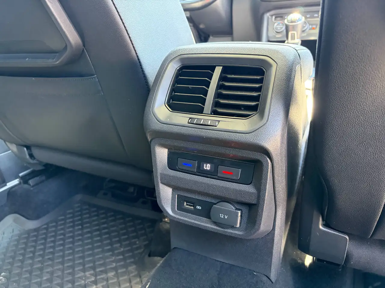 Volkswagen Tiguan Allspace - 10
