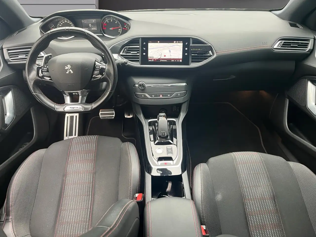 Peugeot 308 - 8