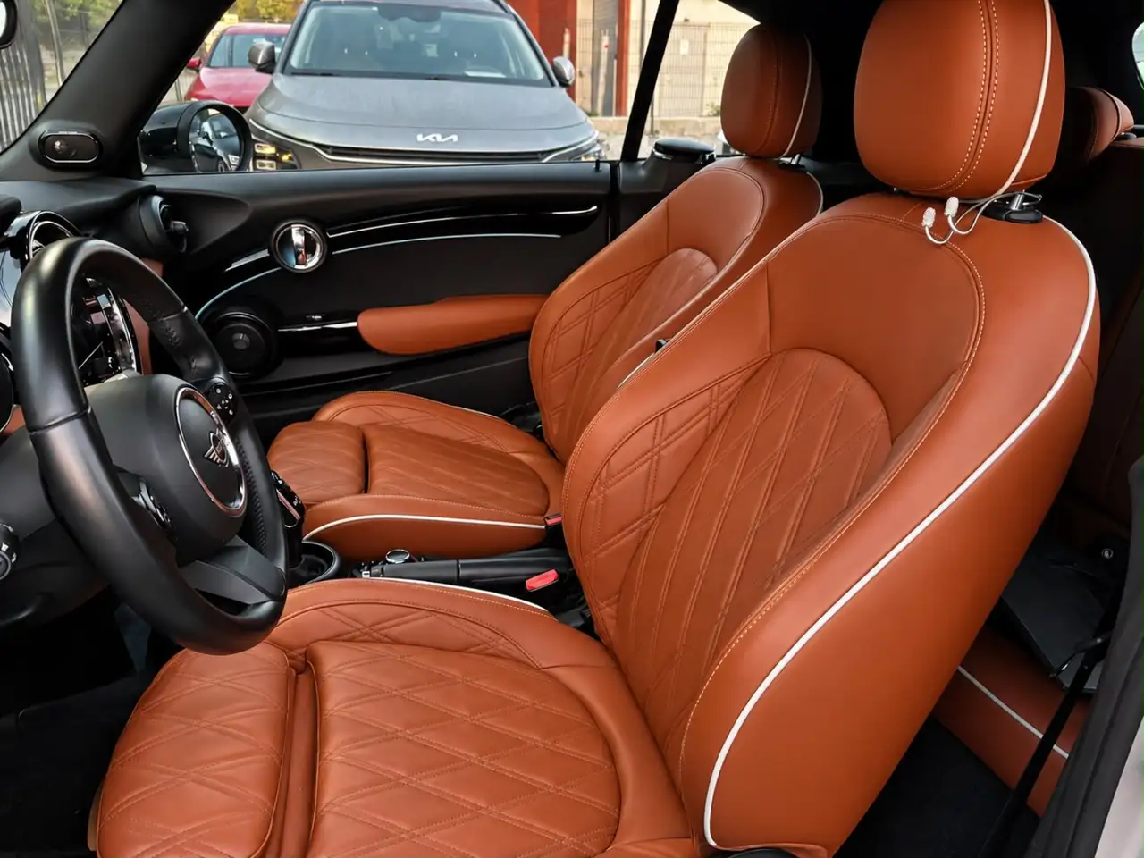 MINI Cooper Cabrio - 12