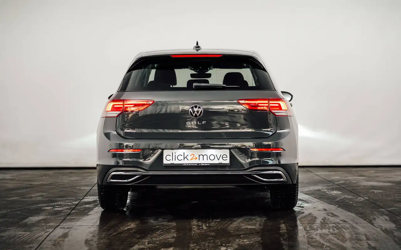 Volkswagen Golf - 5