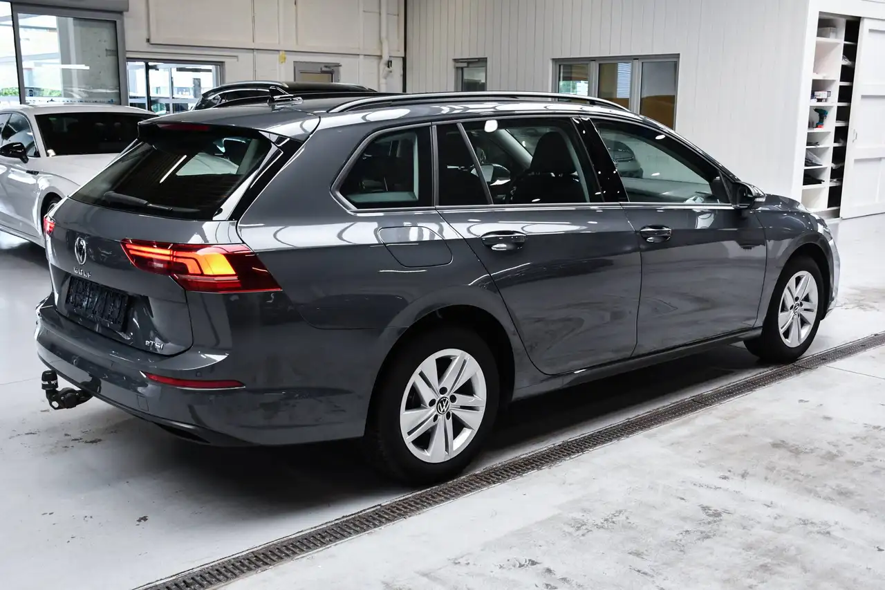 Volkswagen Golf Variant - 3