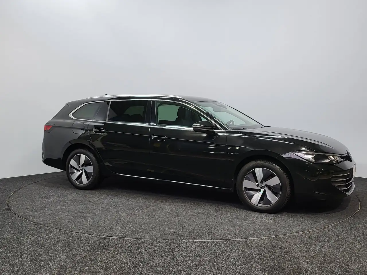 Volkswagen Passat Variant - 8